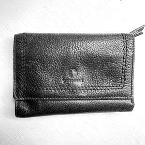 SWISSGEAR  Black Genuine Leather card holder bills and coins wallet
